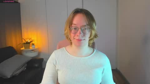 Hi im Amanda online show from April 2, 2:13 pm