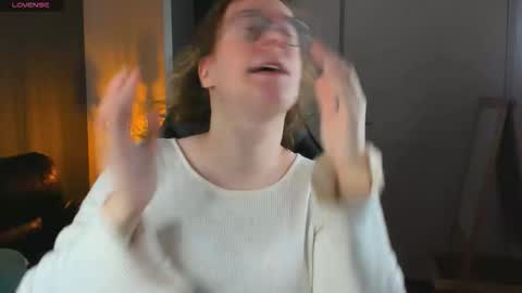 Hi im Amanda online show from October 4, 10:24 am