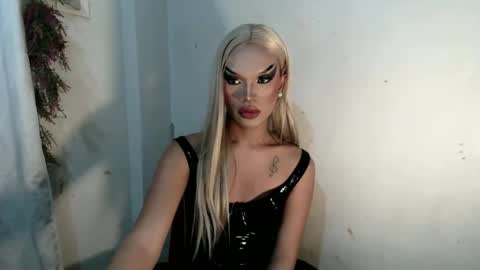 Amanda online show from October 14, 1:47 pm