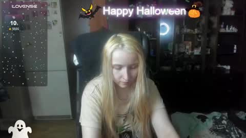 Amanda online show from October 30, 4:18 pm