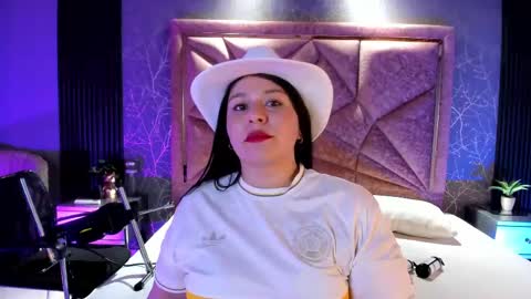 Snapshot of amandaacruz chatting on September 10, 1:28 am Amanda cruz online show from September 10, 1:28 am
