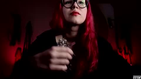 Goddess Amanita online show from October 7, 9:16 am