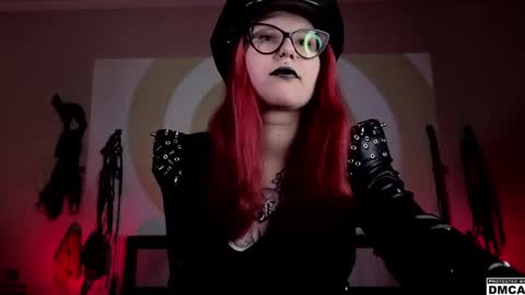 Goddess Amanita online show from February 25, 1:32 pm