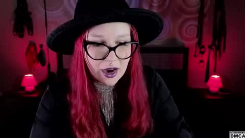 Goddess Amanita online show from February 6, 10:04 am