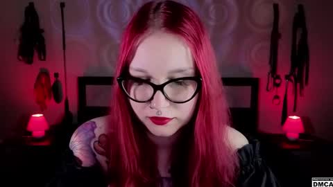 Goddess Amanita online show from February 5, 7:07 am