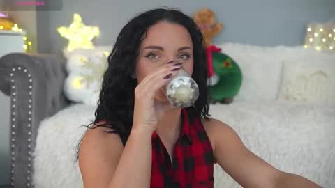 AmanndaSkye online show from December 13, 11:33 pm