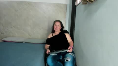 amara_luxe online show from October 11, 8:56 pm