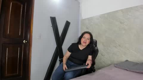 amara_luxe online show from October 23, 8:53 pm