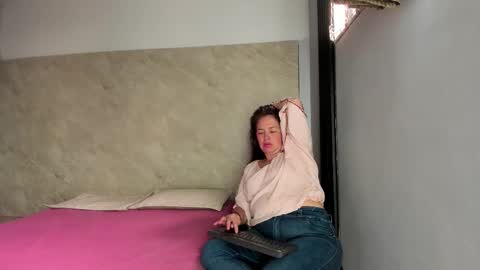 amara_luxe online show from October 15, 8:53 pm