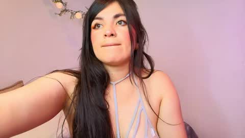 Amara Vega  online show from March 7, 9:31 am