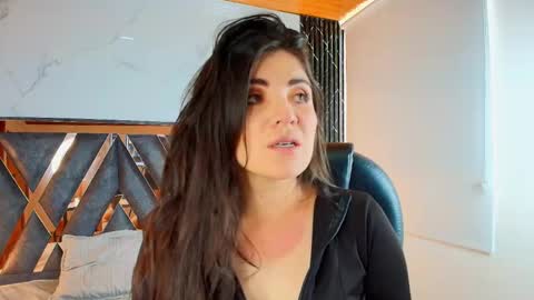 Amara Vega  online show from December 2, 1:53 pm