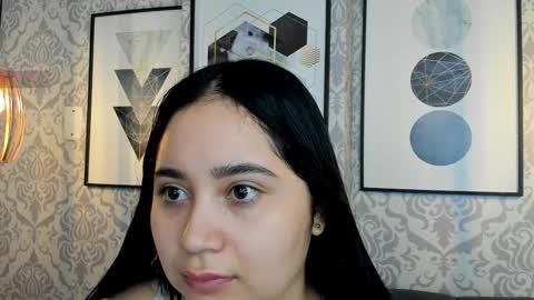 Snapshot of amaraevanss_ chatting on March 10, 12:17 pm Amara online show from March 10, 12:17 pm
