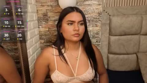 amarahanks_ online show from January 11, 10:27 pm