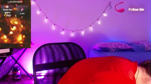 Snapshot of amarantha_naughty chatting on December 15, 1:35 am Amarantha online show from December 15, 1:35 am