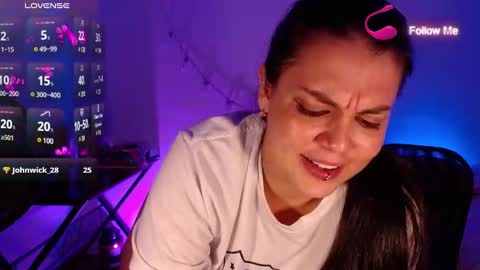 Snapshot of amarantha_naughty chatting on December 3, 2:20 am Amarantha online show from December 3, 2:20 am