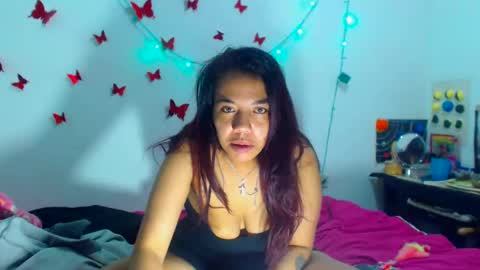 Snapshot of amararoberts08 chatting on January 8, 11:54 am Amara Julia online show from January 8, 11:54 am
