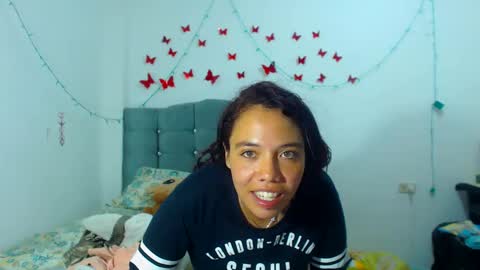 Snapshot of amararoberts08 chatting on January 30, 1:11 am Amara Julia online show from January 30, 1:11 am
