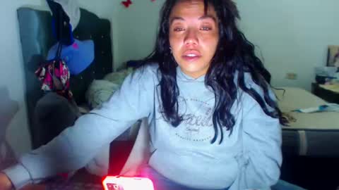 Amara Julia online show from November 19, 1:27 am