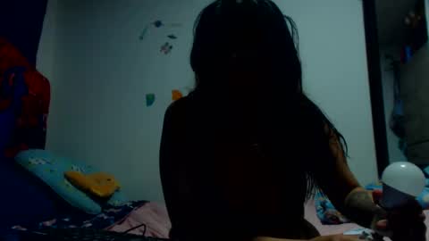Snapshot of amararoberts08 chatting on December 19, 8:34 pm Amara Julia online show from December 19, 8:34 pm