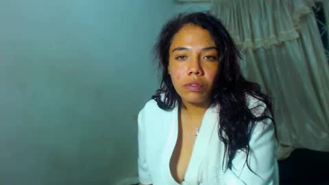Snapshot of amararoberts08 chatting on January 14, 11:16 pm Amara Julia online show from January 14, 11:16 pm