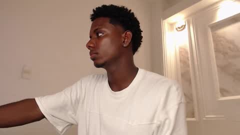 Amare online show from October 21, 7:17 pm