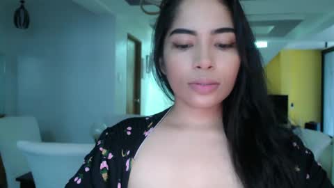 Snapshot of amariahholly chatting on February 15, 5:19 am Amariah Holly online show from February 15, 5:19 am