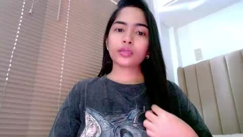 Amariah Holly online show from December 15, 5:25 am