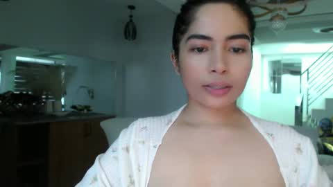 Snapshot of amariahholly chatting on February 4, 5:31 am Amariah Holly online show from February 4, 5:31 am