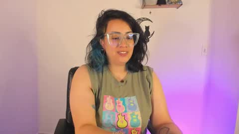 Snapshot of amaryllis_vizcaya chatting on March 6, 3:02 am Katt online show from March 6, 3:02 am