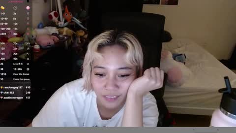 leash online show from December 26, 3:27 am