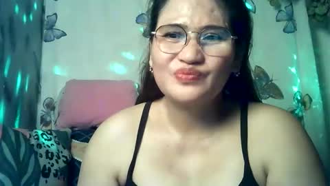 amazing angel online show from April 7, 6:10 pm