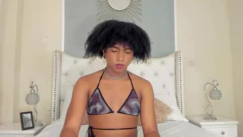 Ambar Colling online show from February 28, 5:04 pm