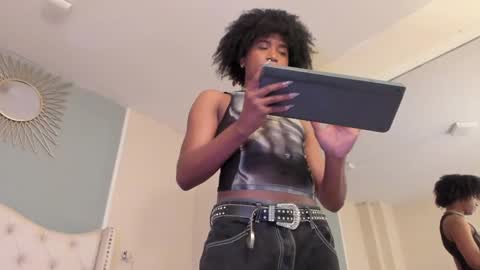 Ambar Colling online show from February 3, 7:31 pm