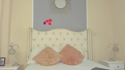 Ambar Colling online show from February 15, 1:16 pm