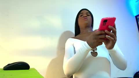 ambar gil  online show from January 8, 12:47 pm