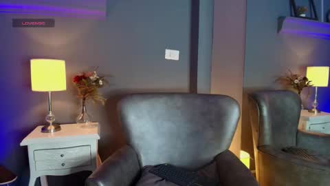 CALL ME ABRIL online show from December 22, 2:24 pm