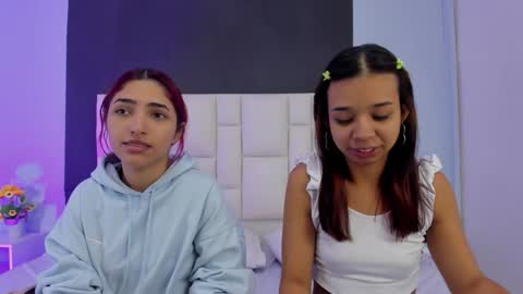 Amber And Suzane Amber HAIR RED Suzane HAIR BROWN online show from January 16, 12:42 pm