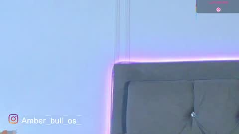 amber_bull online show from April 8, 1:03 pm