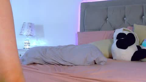 amber_bull online show from March 26, 4:45 pm