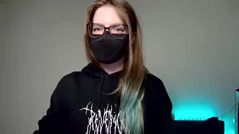 Snapshot of amber_candyfloss chatting on October 2, 9:57 pm Amber non-nude model online show from October 2, 9:57 pm