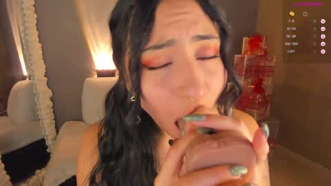 Snapshot of amber_curly chatting on January 5, 5:51 pm amber_curly online show from January 5, 5:51 pm