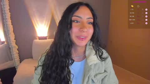 Snapshot of amber_curly chatting on February 1, 5:05 pm amber_curly online show from February 1, 5:05 pm