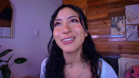 amber_curly online show from May 7, 8:15 pm
