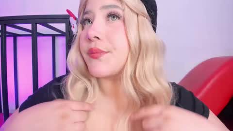 Amber  online show from November 27, 12:24 pm