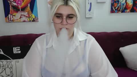 Amber online show from September 23, 3:11 am