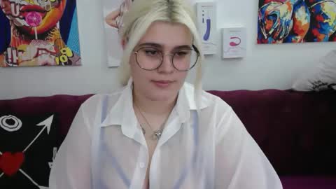 Amber online show from October 6, 2:51 am