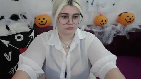 Amber online show from October 24, 3:07 am