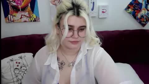 Amber online show from November 6, 2:14 am