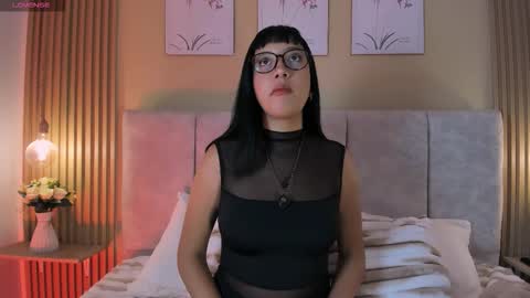 ambermoon_1 online show from February 13, 2:20 pm