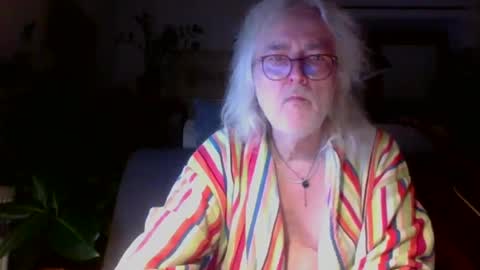 Snapshot of amberr11 chatting on February 2, 11:42 pm Amberr11 online show from February 2, 11:42 pm